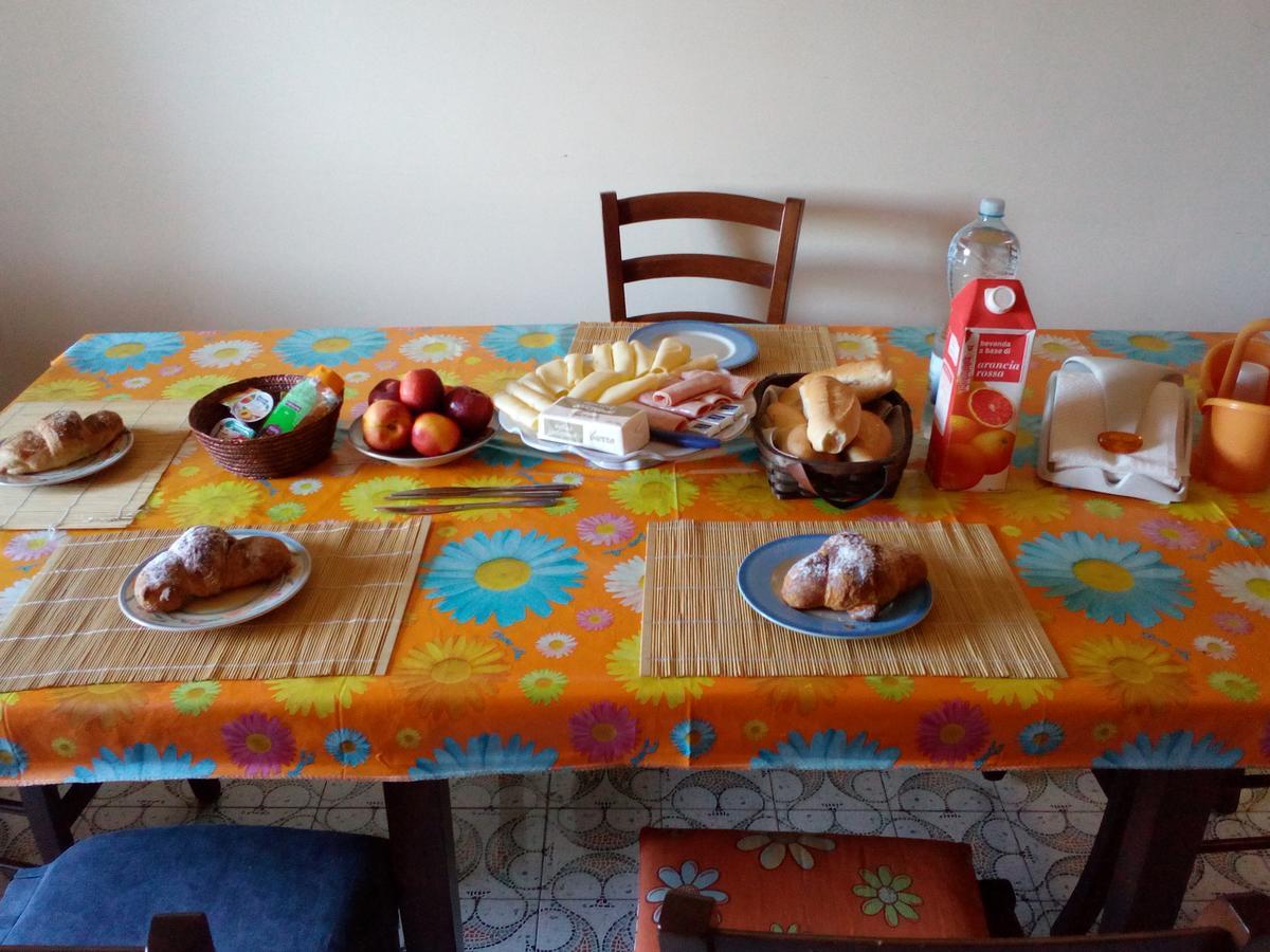 カターニア A Casa Di Marco Bed & Breakfast エクステリア 写真
